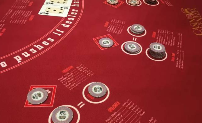 Apprenez les Règles et Stratégies de l'Ultimate Poker en 5 Minutes.jpg